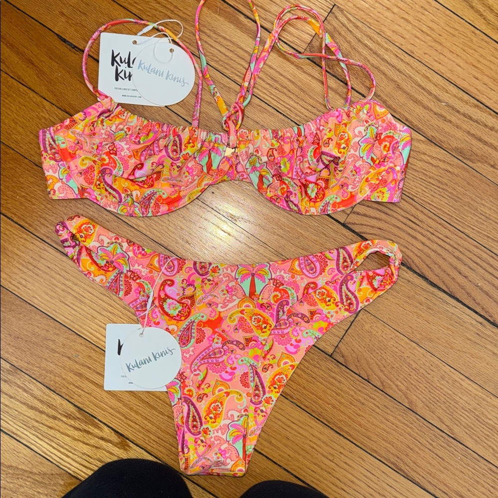 Kulani Kinis Pink and Orange Paisley Bikini size M top and bottom. NWT
